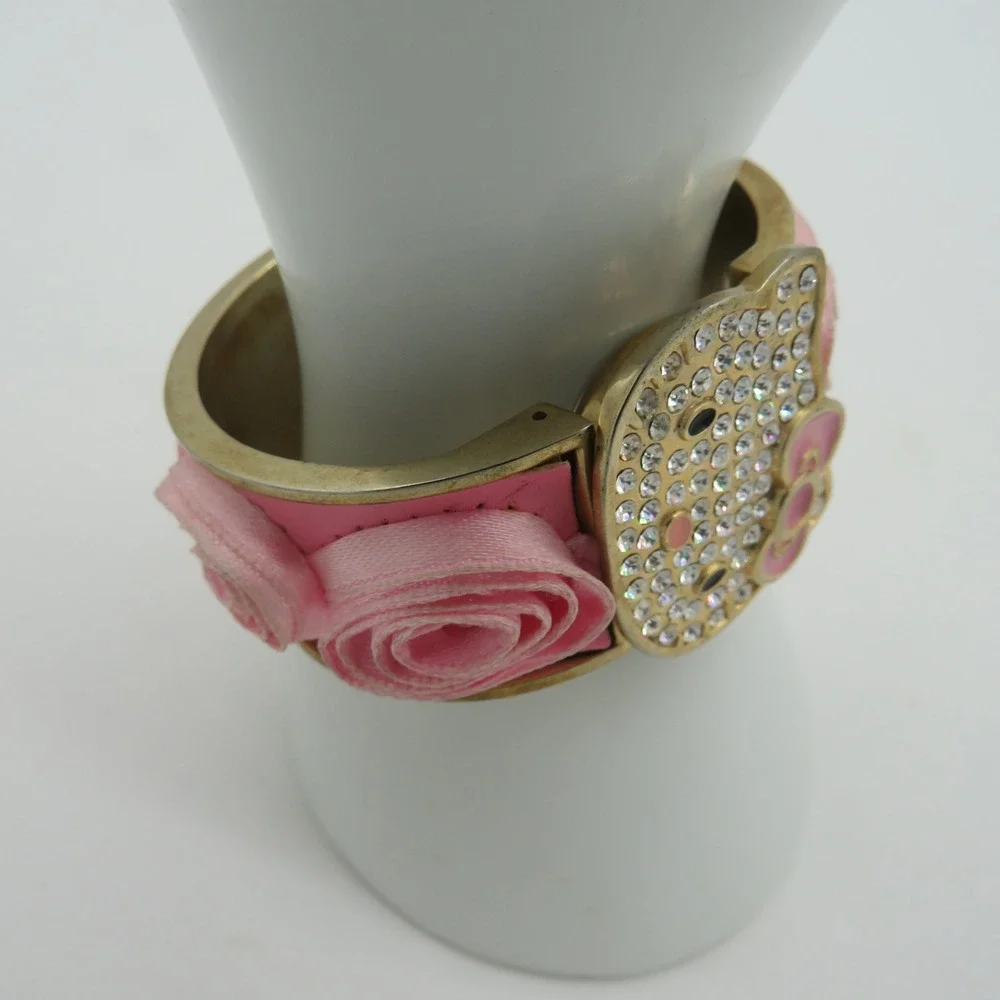 Sanrio Hello Kitty Rhinestone Flip Top Bangle Watch Pink Rosette Gold Tone Y2K